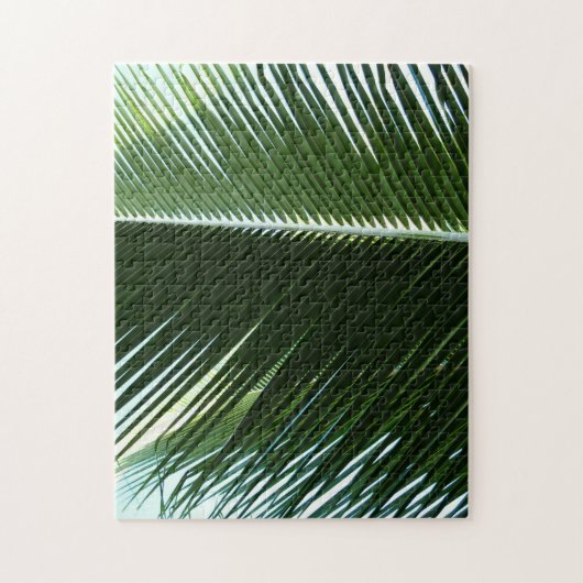 Überlappen von Palm Fronds Tropical Green Abstrakt Puzzle (Vertikal)