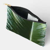 Überlappen von Palm Fronds Tropical Green Abstrakt Zubehörtasche (Offen)