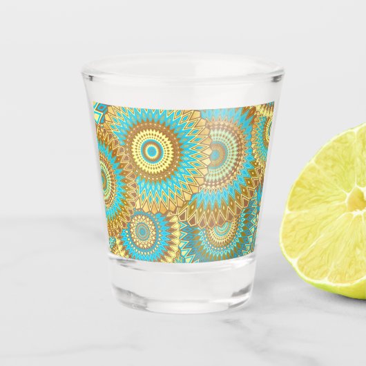 Überlappende Mandala Blau Braun Gold Schnapsglas (Vorderseite)