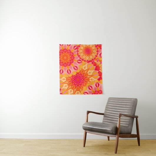 Überlappende Mandala Orange Pink Gelb Klein Wandteppich (Beispiel)