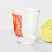 Überlappende Mandala Orange Pink Gelb Schnapsglas (Rechts)