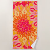 Überlappende Mandala Orange Pink Gelb Strandtuch (Vorderseite)