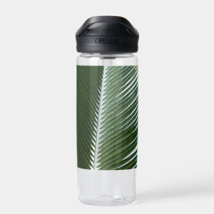 Überlappende Palmwedel Tropisches Grün Abstrakt Trinkflasche