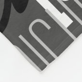 Überlappte Namen überall dunkelgrau Fleecedecke (Ecke)