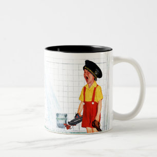 Überlaufende Badewanne Zweifarbige Tasse