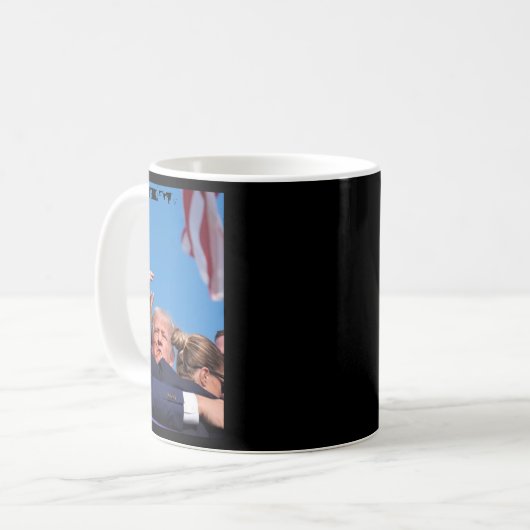 Überleben des Shooting Premium Scoop Kaffeetasse (Vorderseite Links)