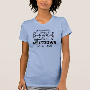 Überleben Homeschooling einen Zusammenbruch nach d T-Shirt