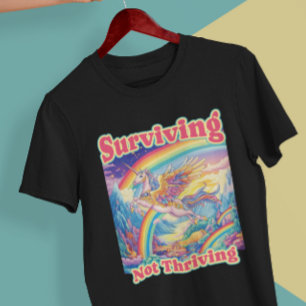 Überleben, nicht Gedeihen – Regenbogen-Einhorn-Shi Tri-Blend Shirt