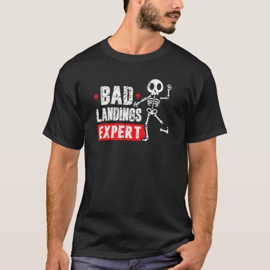 Überlebender mit gebrochenem Bein Fußoperation Kn T-Shirt (Vorderseite)