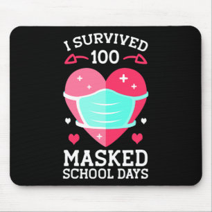 Überlebte 100 maskierte Schultage - 100. Tag der A Mousepad