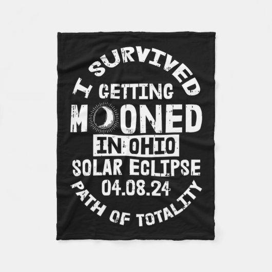 Überlebte Bewölkung in Ohio Solar Eclipse Apri Fleecedecke (Vorderseite)