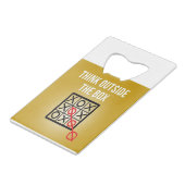 Überlegen Sie sich außerhalb der Box Geldbeutel Flaschenöffner (Rückseite Schrägansicht)