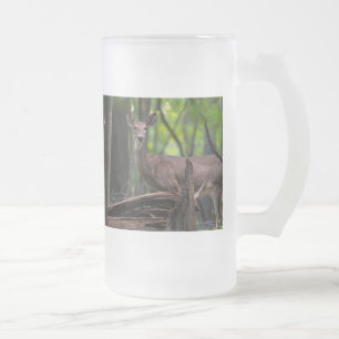 Überprüfen Sie die Tasse von Mattiertem Glasbier