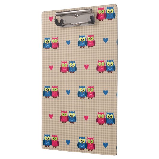 Überprüftes Muster mit Liebeeulen Klemmbrett (Links)