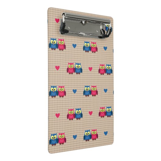 Überprüftes Muster mit Liebeeulen Mini Klemmbrett (Schrägansicht)