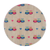 Überprüftes Muster mit Liebeeulen Schneidebrett (Vorderseite)