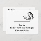 Überqueren der Postkarte mit der Retro-Frau (Vorne/Hinten)