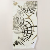 Überquerte, nusenbraune Spuren, heller Hintergrund Strandtuch (Vorderseite)