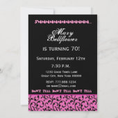 ÜBERRASCHENDES 70. Geburtstag Pink Swirl Leinenpap Einladung (Rückseite)