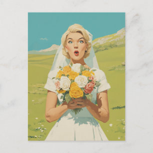Überraschte Braut auf einer Frühlingswiese Postkarte