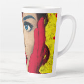 Überraschte Frau in Pop-Art Milchtasse (Rechts)