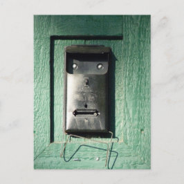 Überraschte Mailbox Postkarte