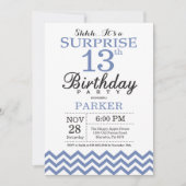 Überraschung 13. Geburtstag Blau Zickzack Einladung (Vorderseite)