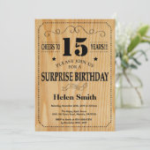 Überraschung 15. Geburtstag Rustikales Holz Einladung (Stehend Vorderseite)