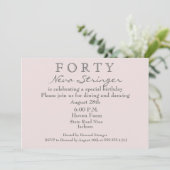Überraschung 40. Geburtstagsfeier Party Einladung (Stehend Vorderseite)