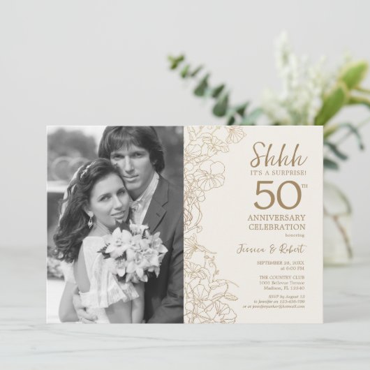 Überraschung 50-jähriges Jubiläum mit Foto - Gold Einladung (Stehend Vorderseite)