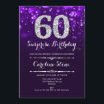 Überraschung 60. Geburtstag - Lila Silber Einladung<br><div class="desc">Überraschung 60. Geburtstag Einladung. Elegantes lila Design mit Imitaten Glitzer Silber. Erwachsener Geburtstag. Enthält Diamanten,  Bokeh-Leuchten und Skript-Schriftart. Männer oder Frauen laden ein. Ideal für eine stilvolle Geburtstagsfeier. Nachricht,  wenn Sie weitere Anpassungen benötigen.</div>
