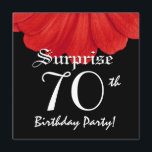 Überraschung 70. Geburtstag Elegante Daisy Blume Einladung<br><div class="desc">SIEBENFALLS ODER JEDES JAHR. Dieses gemütliche Design ist eine hübsche und elegante Art, Leute zu einem SURPRISE Geburtstagsfest einzuladen. Der gesamte Text ist vollständig anpassbar, sodass auch für einen 71 72 73 74 75 76 77 78 und 79 Jahre Geburtstag, oder jedes andere Jahr, das Sie benötigen. Sie können mit...</div>