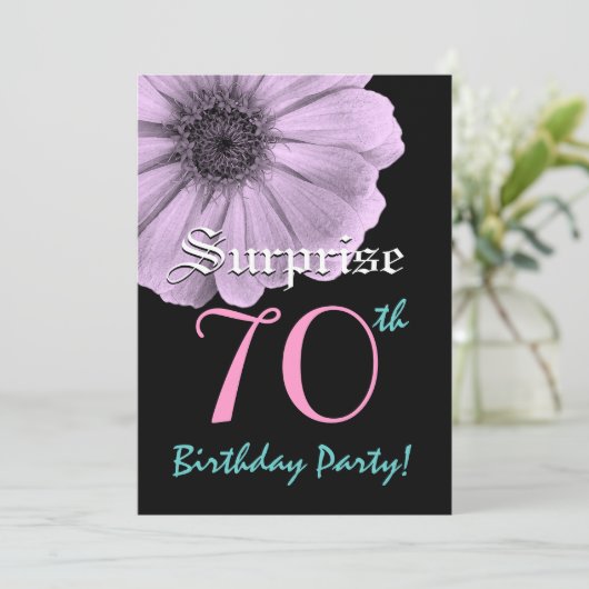ÜBERRASCHUNG 70. Geburtstag Lavendel Daisy Einladung (Stehend Vorderseite)