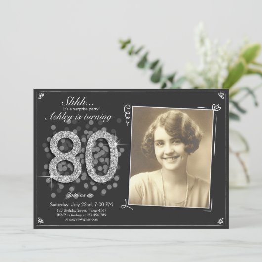 Überraschung 80. Geburtstag Einladung Silver Vinta (Stehend Vorderseite)