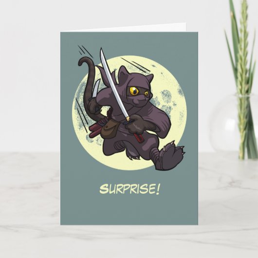 Überraschung! Black Cat Ninja Flying Kick Cartoon Karte (Vorderseite)