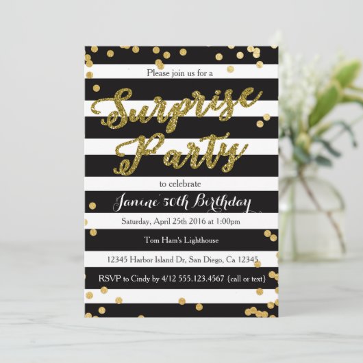 Überraschung Geburtstagsparty Einladung (Stehend Vorderseite)