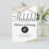 Überraschung Shhhhhh Pearl Foil Geburtstagsparty Einladung (Stehend Vorderseite)