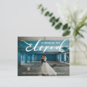 Überraschung! Wir lösten die Ankündigung der Neuve Postkarte (Stehend Vorderseite)