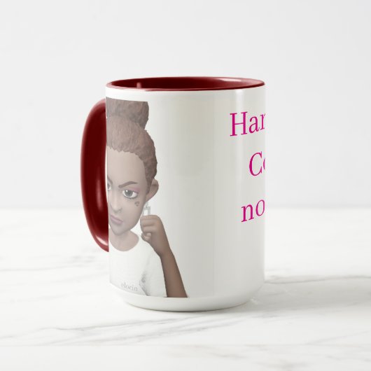 Überreichen Sie die Tasse des Kaffees (Vorderseite Links)