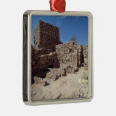 Überreste des Festungspalastes Silbernes Ornament (Rechts)