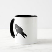 ÜBERSCHREITEND: Poe + Raven Tasse (Vorderseite Links)