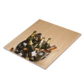 Überschüssiger Behälter voll der leeren Fliese (Seite)