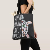 Überspringen eines Strohs Rette einen Turtle Öko T Tasche (Von Nahem)