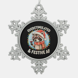 Überstimulierte und festliche Af Feral Raccoon Xma Schneeflocken Zinn-Ornament