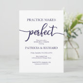 Übung macht perfekt Blue White Probe Dinner Einladung (Stehend Vorderseite)