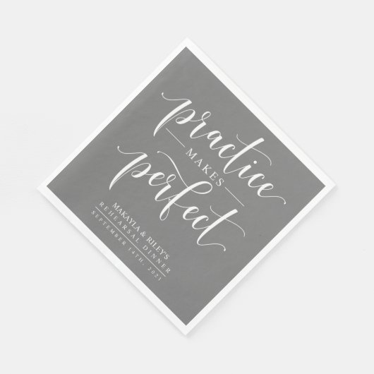 Übung macht perfekte Probe Dinner Serviette (Ecke)