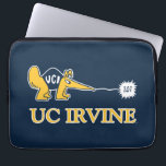 UC Irvine | UCI Anteaters Zot! Laptopschutzhülle<br><div class="desc">Karo diese University of California,  Irvine entwirft! Hier finden Sie alle neuesten UCI-Geräte. Alle diese Zazzle Produkte sind mit Ihrem Klassenjahr,  Ihrem Namen und Ihrem Club individuell anpassbar. Diese Produkte sind perfekte Geschenke für den USD Student,  Alumni,  Familie,  Freund oder Fan in Ihrem Leben.</div>