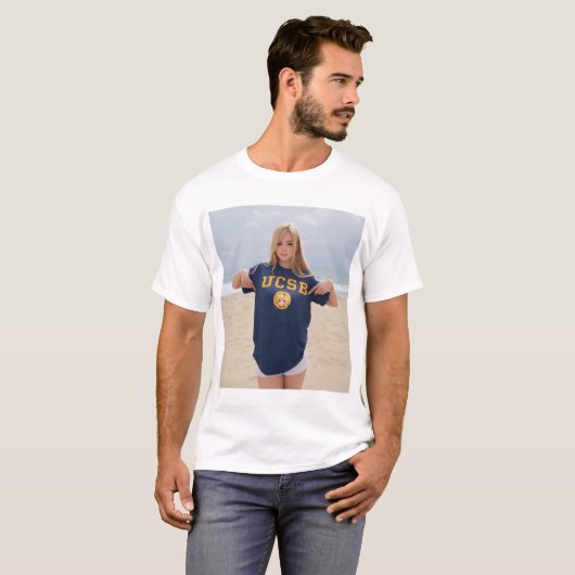 UCSB Surfer Girl. UC Santa Barbara T-Shirt (Vorne ganz)