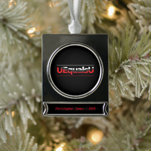 UEqualsU HIV Unnachweisbare Typografie Art Banner-Ornament Silber