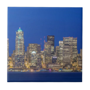 Ufer und Downtown Skyline bei Twilight Fliese